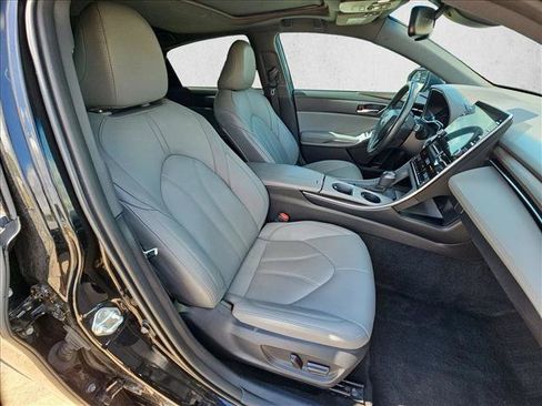 Used 2022 Toyota Avalon XLE w/ Moonroof Package FWD image 19