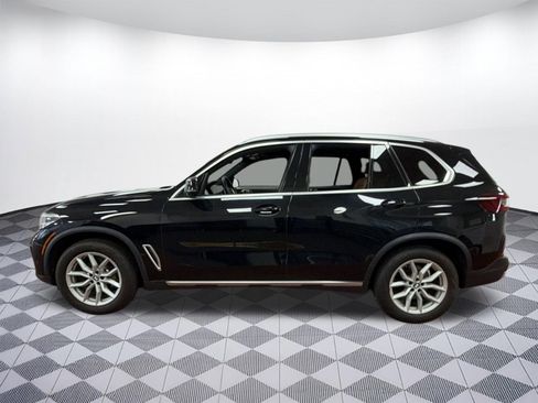 Used 2023 BMW X5 xDrive40i w/ Climate Comfort Package image 2