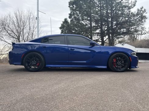 Used 2018 Dodge Charger R/T image 8