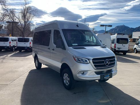 Used 2022 Mercedes-Benz Sprinter 2500 image 7