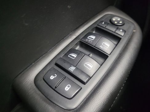 Used 2015 Chrysler 200 S w/ Navigation & Sound Group I AWD/4WD image 27