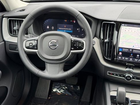Certified 2025 Volvo XC60 B5 Plus w/ Climate Package AWD/4WD image 13