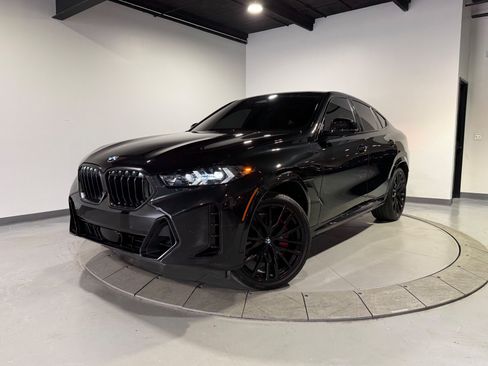 Used 2026 BMW X6 xDrive40i w/ Executive Package AWD/4WD image 3