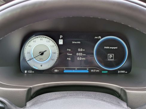 Certified 2025 Hyundai Palisade Calligraphy FWD image 30