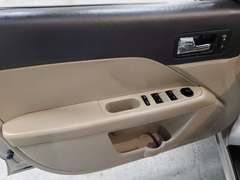 Used 2008 Mercury Milan Premier FWD image 12