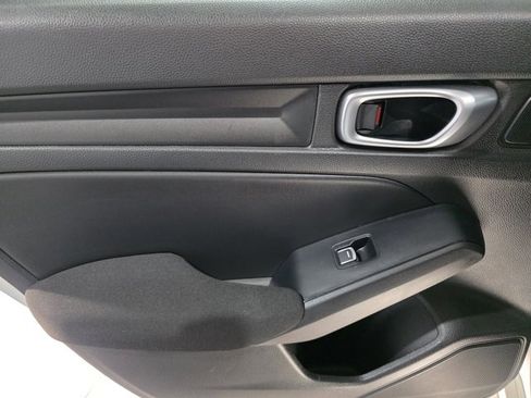 Used 2023 Honda Civic Sport image 11