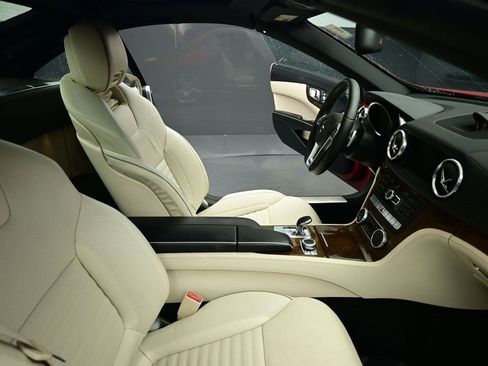 Used 2013 Mercedes-Benz SL 550 image 13