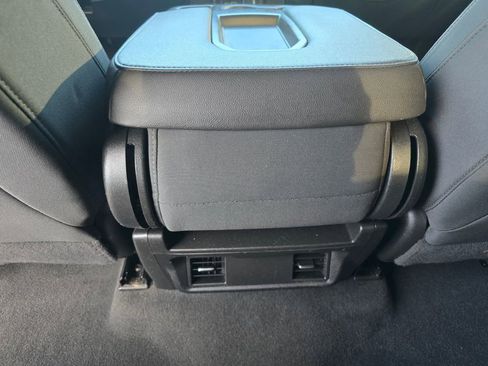 Used 2021 Chevrolet Silverado 1500 Custom Trail Boss image 23