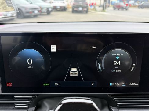 Certified 2025 Hyundai Ioniq 5 SE image 22