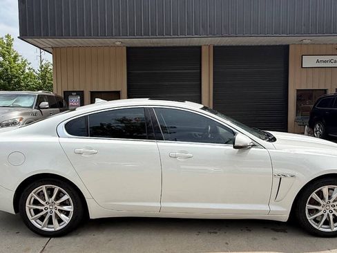 Used 2013 Jaguar XF RWD image 21