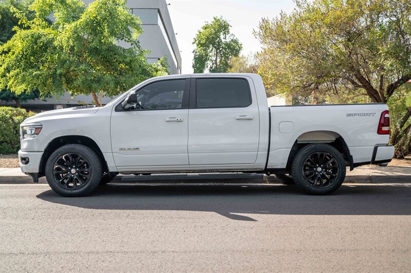 Used 2023 RAM 1500 Laramie AWD/4WD image 2