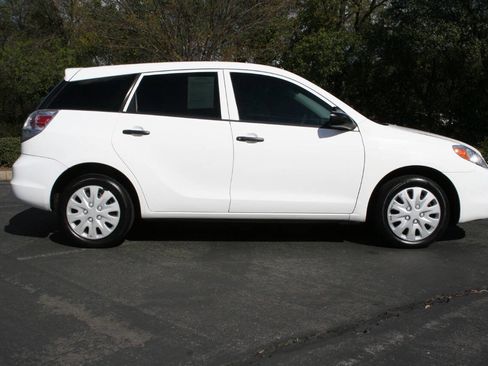 Used 2005 Toyota Matrix image 4