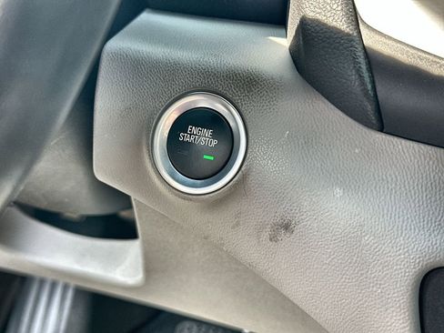 Certified 2018 GMC Terrain SLT w/ Preferred Package image 17