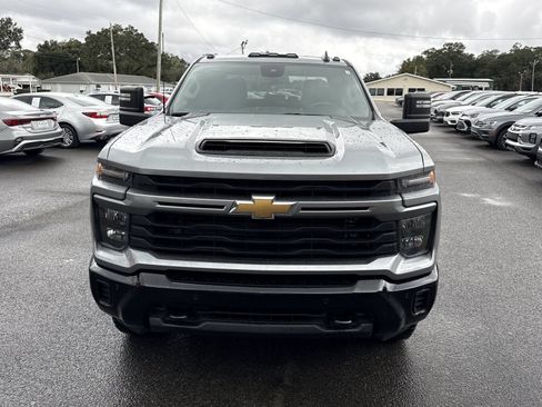 Used 2025 Chevrolet Silverado 2500 Custom w/ Custom Value Package AWD/4WD image 8