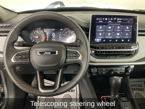 Certified 2023 Jeep Compass Sport image 17