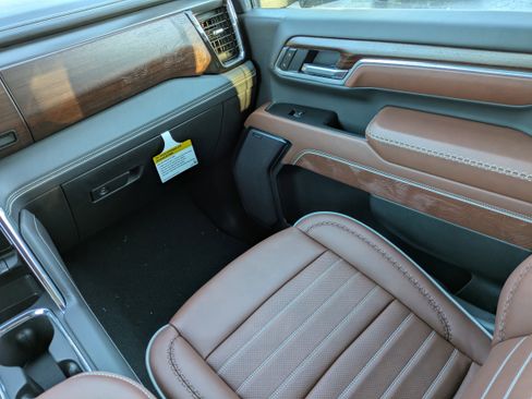 New 2026 GMC Sierra 2500 Denali Ultimate image 16