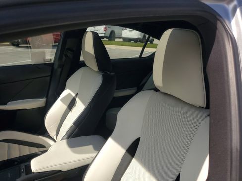 Used 2023 Lexus IS 350 F Sport image 21