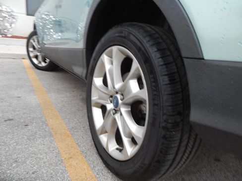 Used 2013 Ford Escape SEL image 13