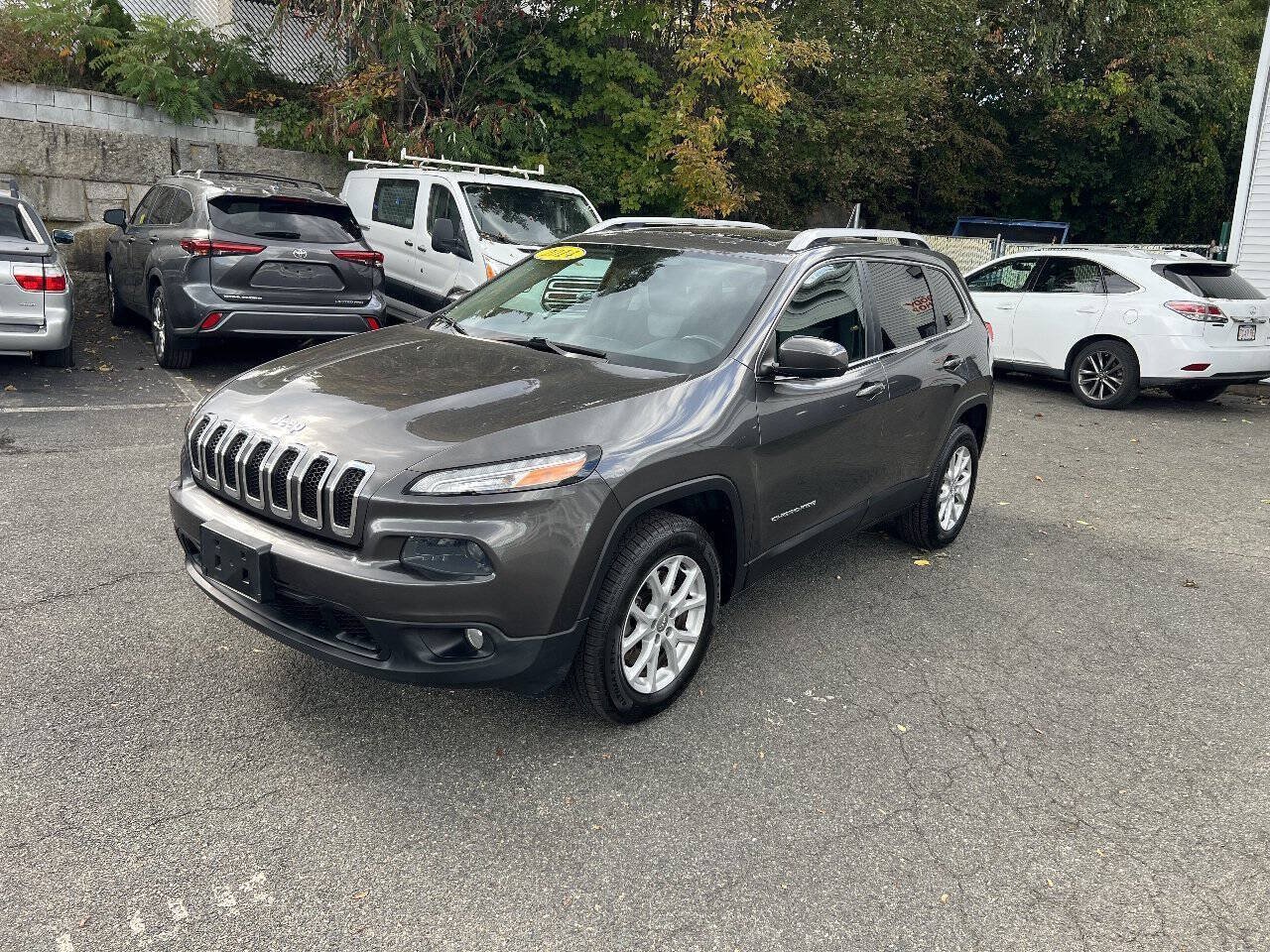 Used 2014 Jeep Cherokee Latitude w/ Comfort/Convenience Group AWD/4WD image 7
