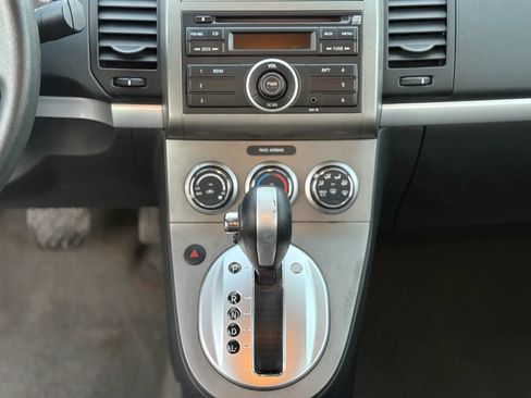 Used 2010 Nissan Sentra 2.0 FWD image 25