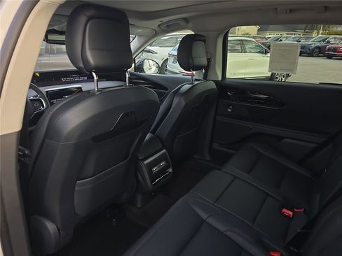 New 2026 Lincoln Nautilus Premier w/ Equipment Group 102A AWD/4WD image 10