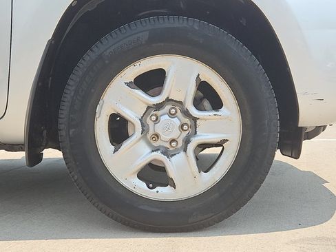 Used 2012 Toyota RAV4 4WD w/ Value Pkg image 23