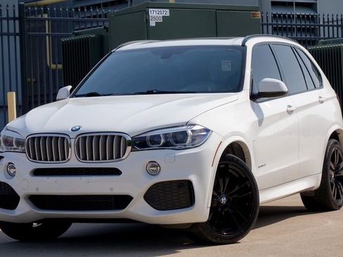 Used 2017 BMW X5 xDrive50i w/ Executive Package image 10