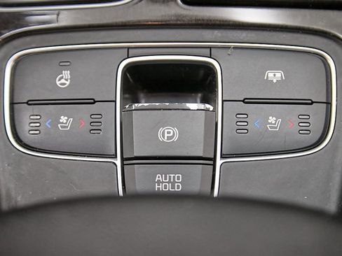 Used 2015 Kia Cadenza Premium w/ Technology Package image 39