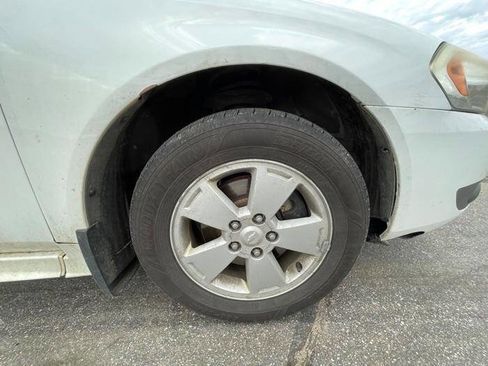 Used 2010 Chevrolet Impala LT image 19