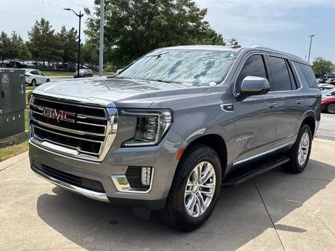 Used 2021 GMC Yukon SLT w/ SLT Premium Package AWD/4WD image 12