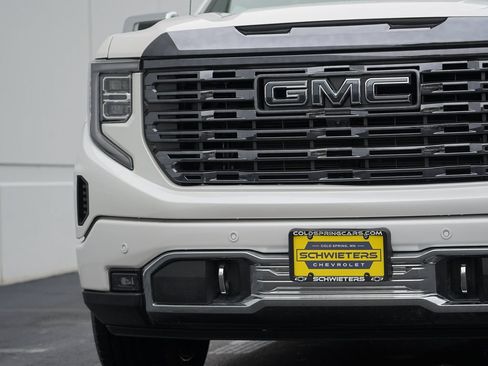 Used 2024 GMC Sierra 1500 Denali Ultimate AWD/4WD image 9