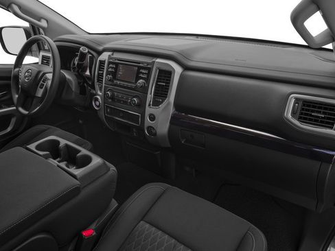 Certified 2017 Nissan Titan SV image 19