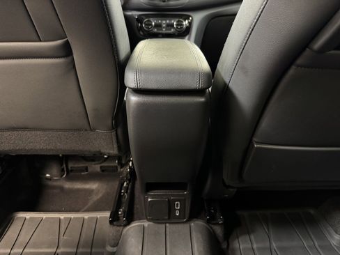 Used 2023 Buick Encore GX Essence w/ Advanced Technology Package image 19