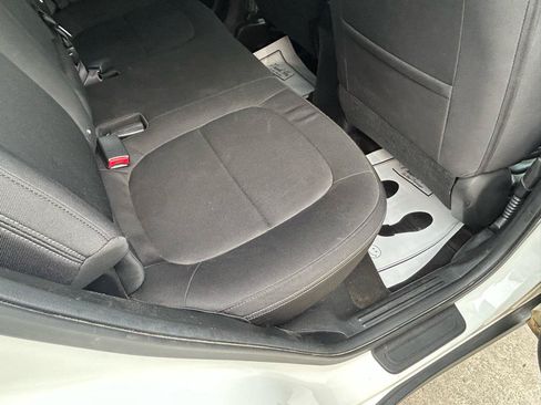 Used 2014 Kia Soul FWD image 9