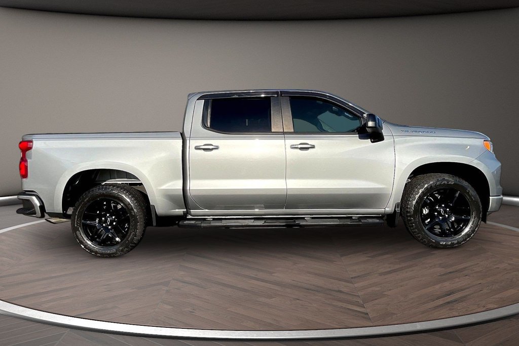 Used 2023 Chevrolet Silverado 1500 RST RWD image 9