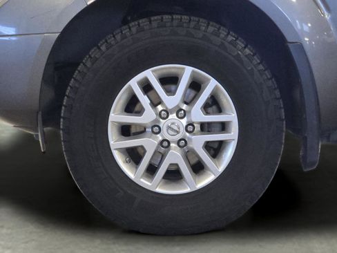 Used 2018 Nissan Frontier SV AWD/4WD image 41