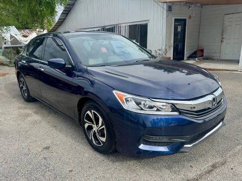 Used 2017 Honda Accord LX image 8