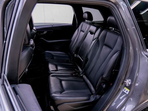 Used 2018 Audi Q7 3.0T Prestige w/ Prestige Package image 48