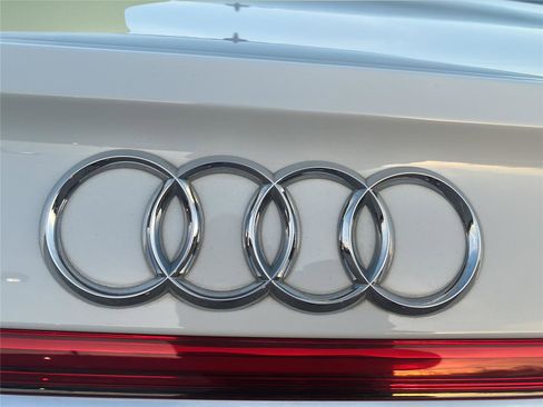 Used 2020 Audi A8 L 3.0T w/ Executive Package image 51