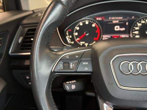 Used 2019 Audi Q5 2.0T Premium w/ Convenience Package AWD/4WD image 25