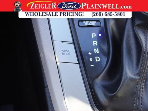 Used 2019 Hyundai Elantra SE image 22