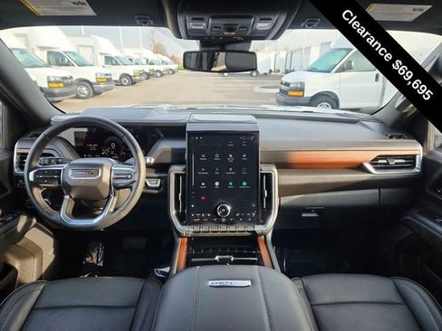 Used 2025 GMC Yukon XL Denali image 33