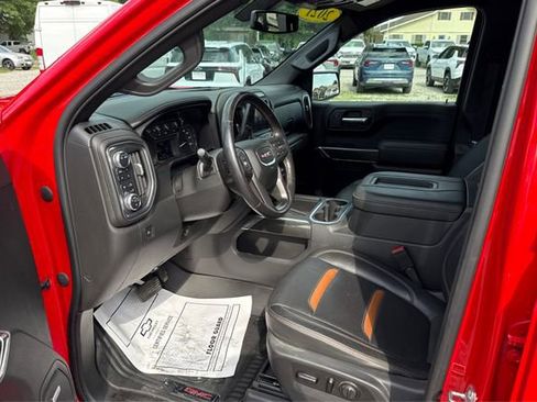 Used 2021 GMC Sierra 1500 AT4 w/ AT4 Preferred Package AWD/4WD image 9