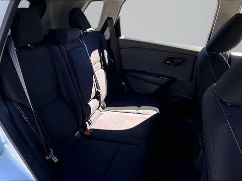 Used 2023 Nissan Rogue S FWD image 24