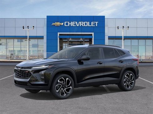 New 2026 Chevrolet Trax RS w/ Driver Confidence Package image 2