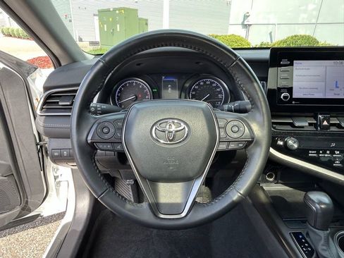 Used 2023 Toyota Camry SE w/ Convenience Package FWD image 21