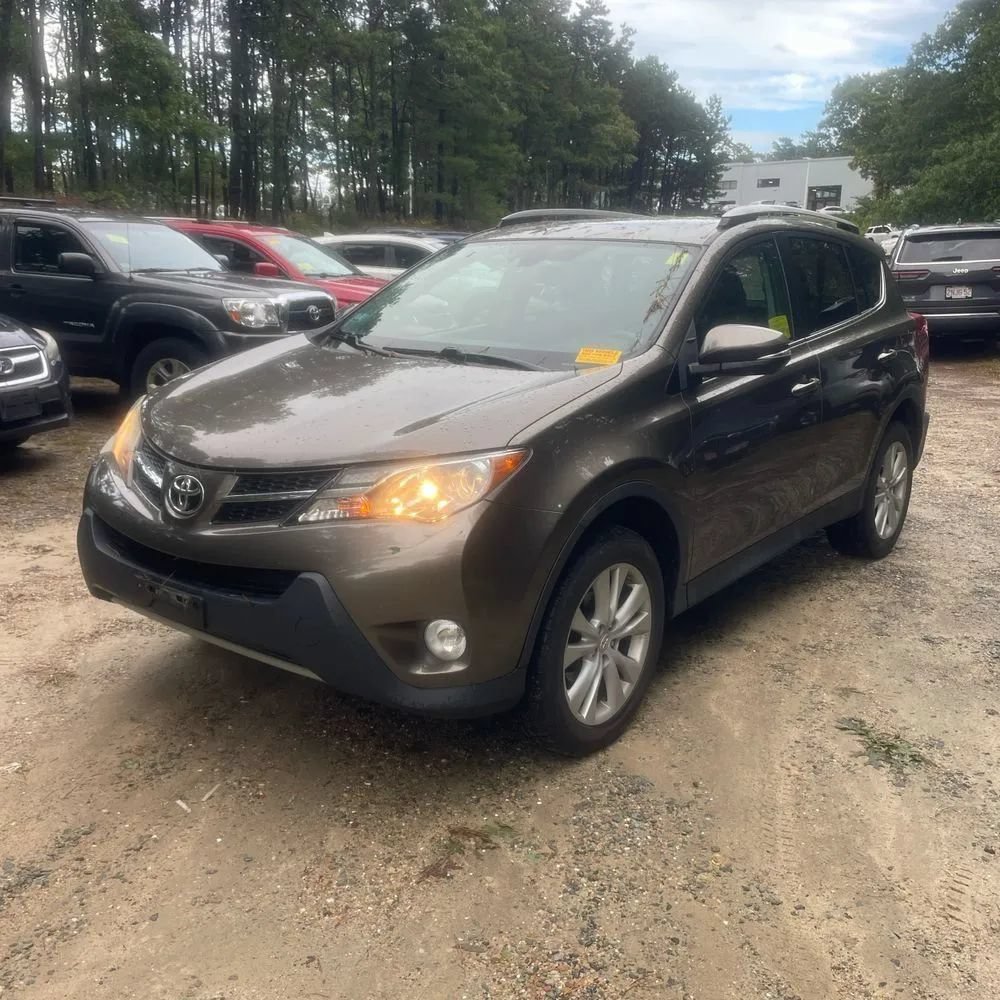 Used 2015 Toyota RAV4 Limited w/ Technology Package AWD/4WD image 1