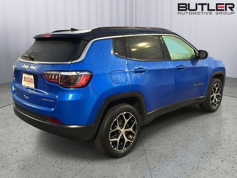 Used 2024 Jeep Compass Limited image 5