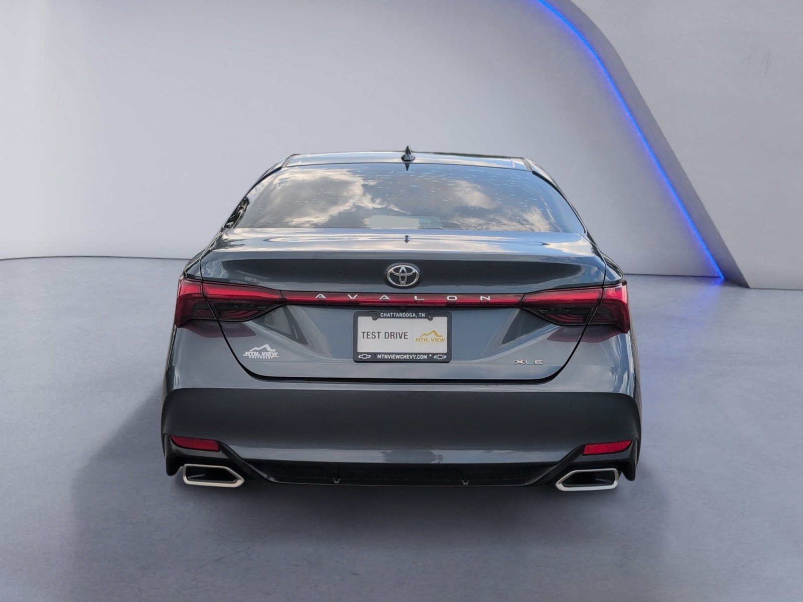 Used 2020 Toyota Avalon XLE w/ Moonroof Package FWD image 14