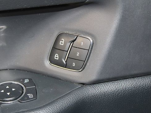 Used 2023 Ford Expedition XLT image 43